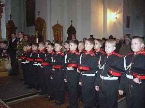 Полоцкие кадеты в Крестовоздвиженском соборе во время службы